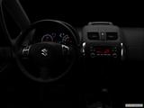  Centered wide dash shot photo